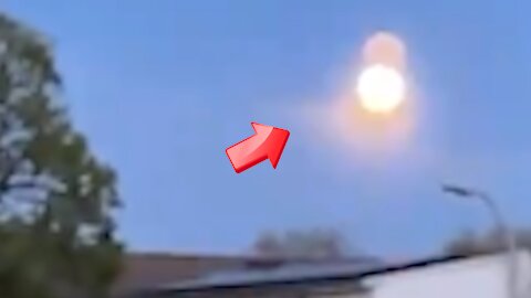 Is the sun-like light a UFO or a hologram [Space]