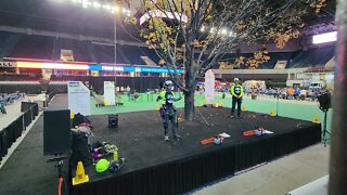 Safely Tying into a Tree Before Climbing - Equip Expo 2022 - Louisville, KY