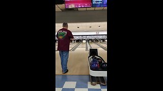 how to hook a bowling ball