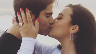 Demi Lovato WANTS OUT Of Engagement! Ready To BREAKUP With Fiancé Max Ehrich!