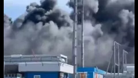Russia fire: Panic as coal-fired power plant goes up in flames - massive smoke clouds