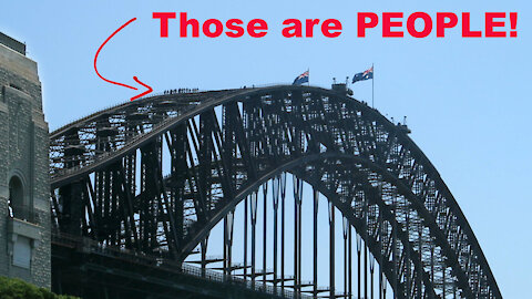 Sydney Harbour Bridge – "There are people up there!"