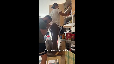 Girls' Booty Perfect Speed Bag for Boxing Practice