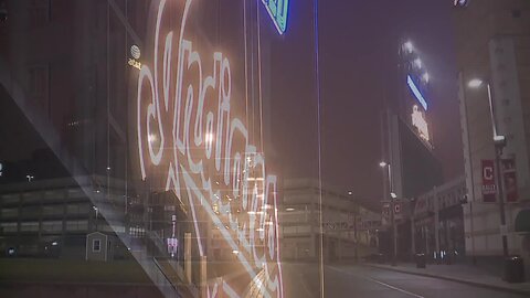 Cleveland Indians sign lights up