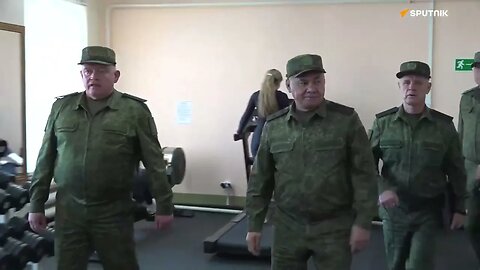 Shoigu inspeciona agrupamento de tropas russas no Ártico