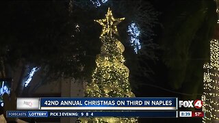 Thousands view tree lighting in Naples Monday night