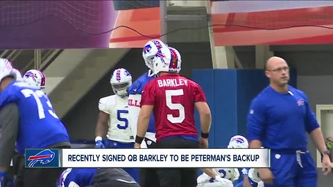 Buffalo Bills sign QB Matt Barkley to serve as potential backup Sunday