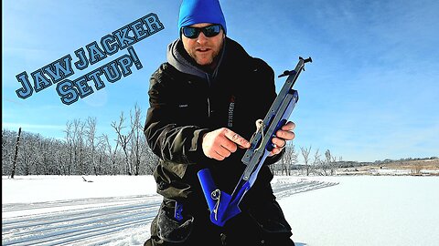 Setting a Jaw Jacker Automatic Hook Setter for Ice Fishing!