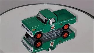 Premium 1:64 Diecast Model Cars - Trucks, Vans & SUVs.