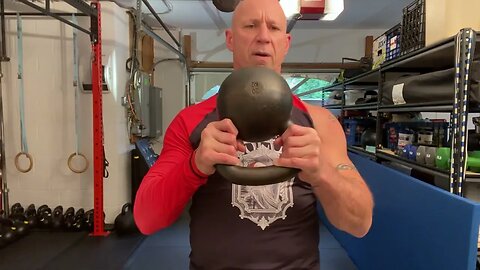 Kettlebells for Combat Athletes: The Bottoms-Up Squat @TheMasterPhil