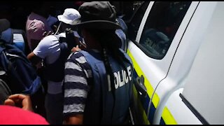 SOUTH AFRICA - Johannesburg - Security employees protest - Luthuli House (Videos) (gn9)