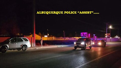 Albuquerque Police "help" with 4 OFFICERS?!