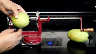 Johnny Apple Peeler, Pear, Fruit Peeler, Corer, Slicer - Demonstration & Review