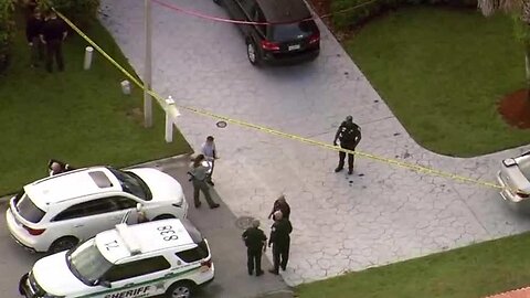Manhunt continues after woman stabbed in Royal Palm Beach