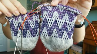 Slow Pace Knitting Space | Ep 10 - Knee Socks No More! and more...
