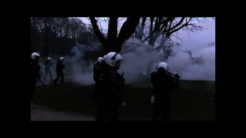 BELGIUM - Brussles Protesters In Major Confrontation With Police Over Mandates