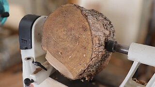 Wood Turning a Bowl