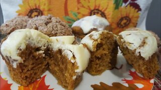 Pumpkin Spice Muffins - Cinnamon, Cream Cheese or Crumb Topped - The Hillbilly Kitchen