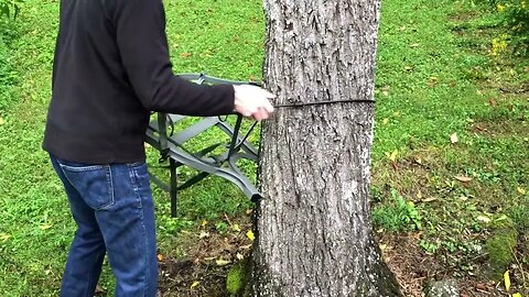 Best Climbing Treestand Up Under 2 Minutes!