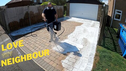 I Shocked My Neighbour With A FREE, SURPRISE Driveway Clean After Finding Out What Happened To Him