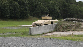 Army Reserve Soldiers conduct live fire qualifications