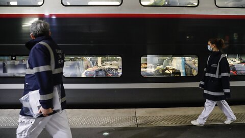 France Is Using High-Speed Trains To Move Sick To Less Busy Hospitals