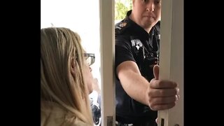 British police breaks in house of CAROLINE FARROW arresting her based on lies of an trans activist