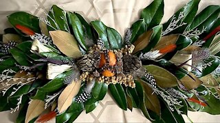 How to make a decorative Thanksgiving centerpiece
