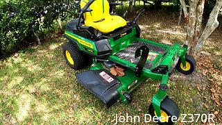 John Deere Z370R Electric Zero Turn Mower Cutting Thick Florida Grass