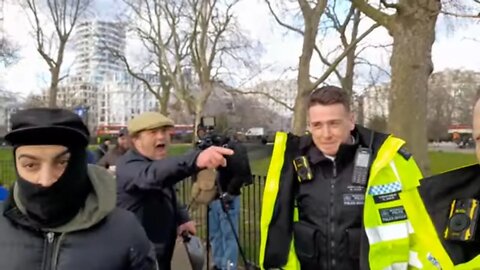You lie Your liars Kelvin whistle blower shouts at the police #metpolice 7 March 2022