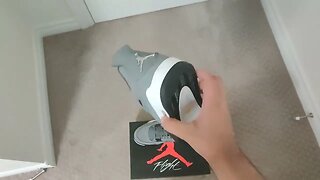 Jordan 4 Cool Grey Review (Kickmax)