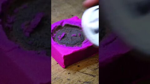 🔥Amazing Metal Casting😱🔥 #kineticsandplayingshorts #kineticsand #zinc #kineticsandasmr