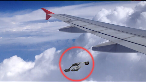 Unidentified flying object | Alien Spaceship Closes in on Airplane | Oumuamua, We are Not Alone !