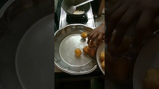 Dahi Wada Preparation At Home On The Occasion Of Holi #dahivada #holispecial #viral #shortvideo