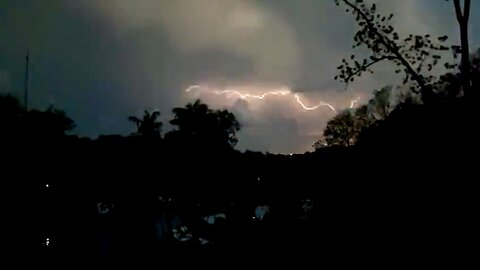 Crazy Lightning Show over Lake Erie, Canada - Marcum