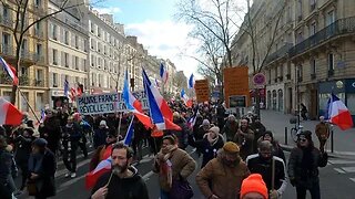 Manifestation, marche pour la paix au départ de Port Royal à Paris le 26/02/2023 - Vidéo 2
