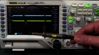 EEVblog #778 - Oscilloscope Vertical Confusion