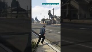 Trevor atropelado - GTA 5 - Trevor run over