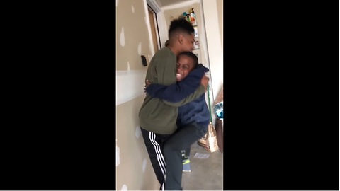 Teen flies home to surprise little brother