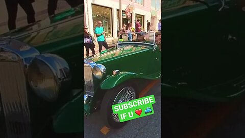 COOLEST GREEN CAR EVER! 🚙👀🥰 #shorts #insta360 #classiccars #carshorts #carshow #green