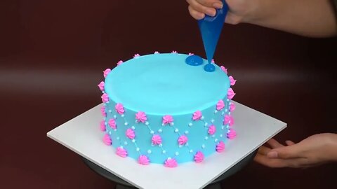 Indulgent Cake Decorating Ideas For Darling