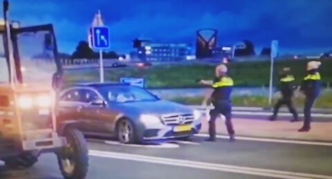 Another Dutch Nazi Cop Points His Gun At Driver For No Reason