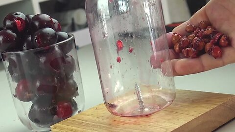 Como fazer uma máquina faça você mesmo para remover caroços de cerejas ou cerejas