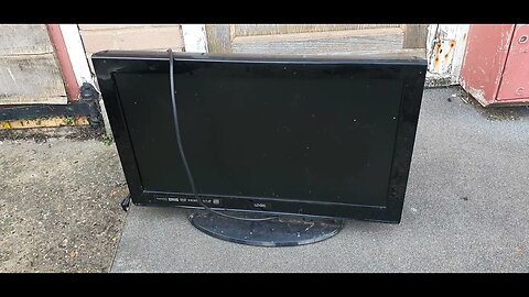 Logik L26DVDB11 26-inch TV is just dead oh well )-: this TV did come in handy for some screws