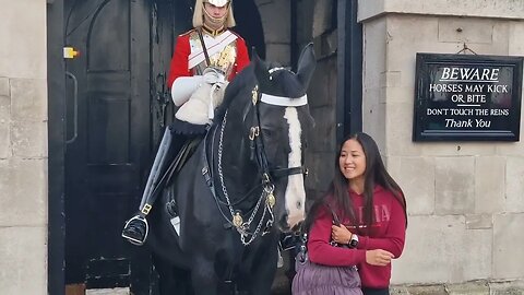 Her aproch was all wrong #horseguardsparade