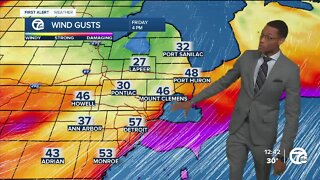 Tracking the winter storm heading our way for the holidays