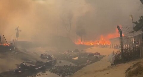 Massive fire in the Rohingya camp leaves 12,000 people homeless.
