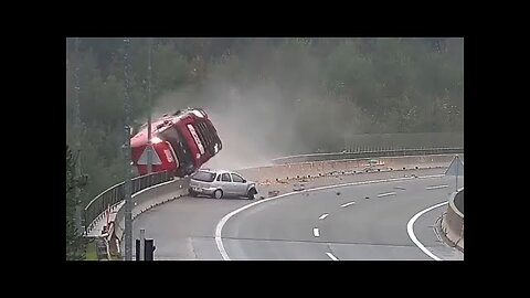 Terrible Truck Accidents Crashes