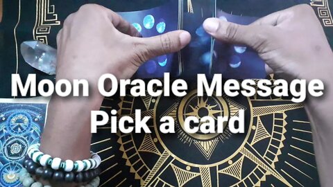 Moon Oracle Messages !