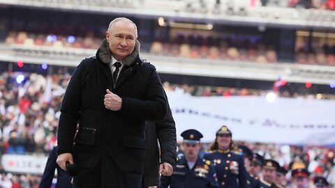 Putin attends patriotic concert in Moscow